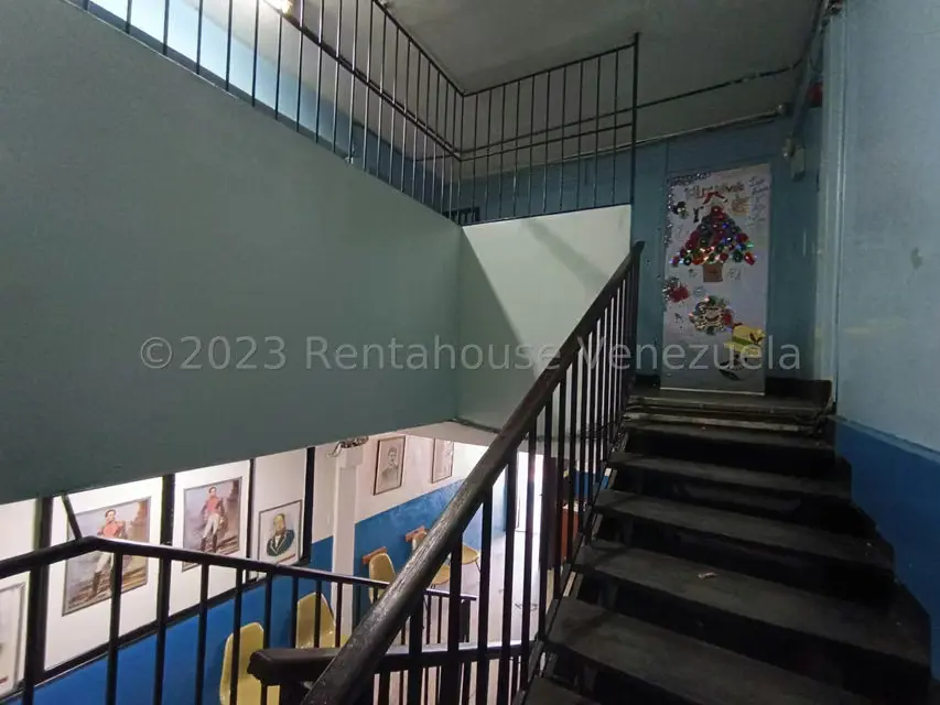Comercial (Edificio) en Alquiler en Guarenas, Miranda - 11