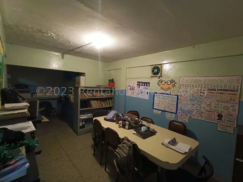 Comercial (Edificio) en Alquiler en Guarenas, Miranda - 15