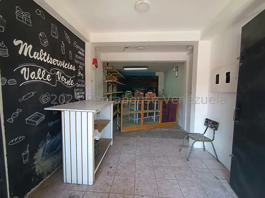 Comercial (Edificio) en Alquiler en Guarenas, Miranda - 43