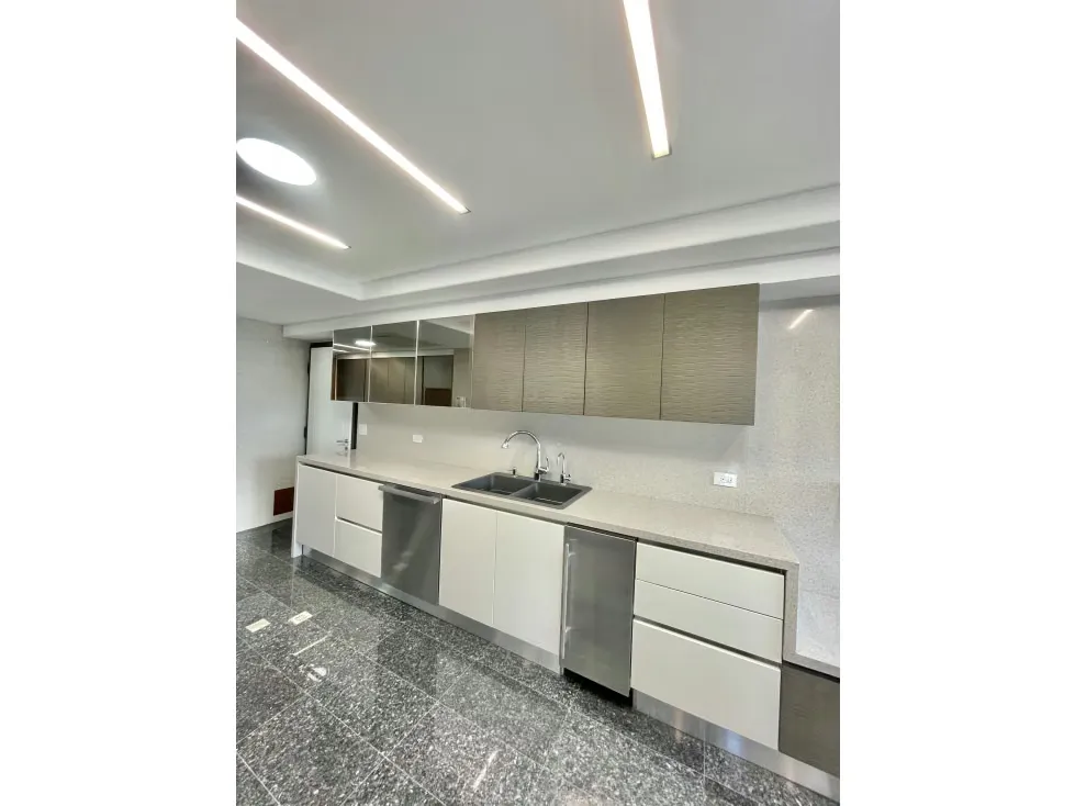En venta apto 430m2 3h+s/4.5b+s/5p Lomas de San Román - 5