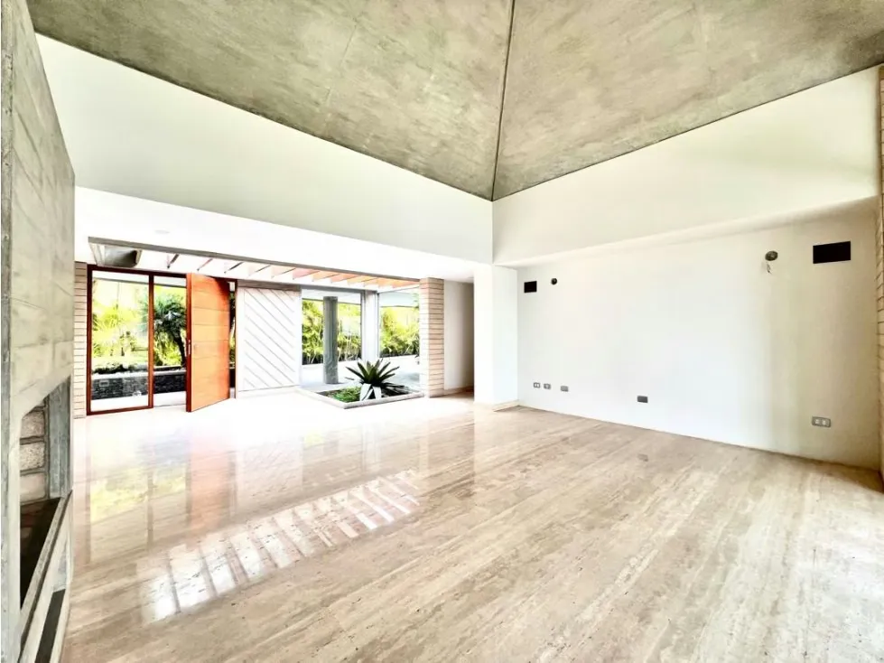 Casa en venta a estrenar con piscina en La Lagunita - 7