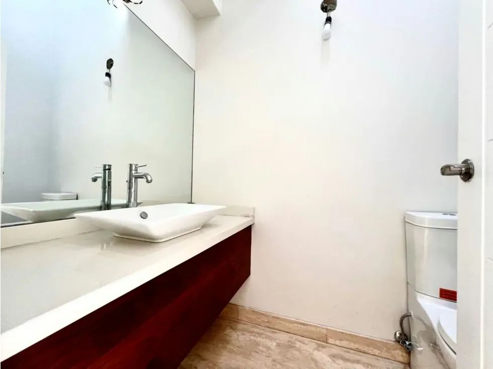 Casa en venta a estrenar con piscina en La Lagunita - 9