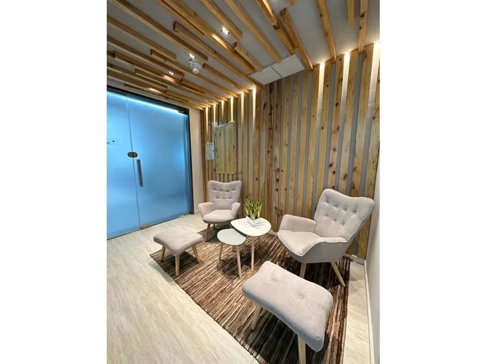OFICINA EN VENTA 125 M2 - URB. LOS NARANJOS DEL CAFETAL - 2