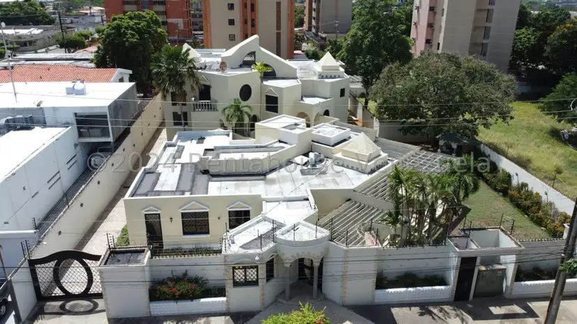 Casa (Multipes Niveles) en Venta en Paraiso, Zulia