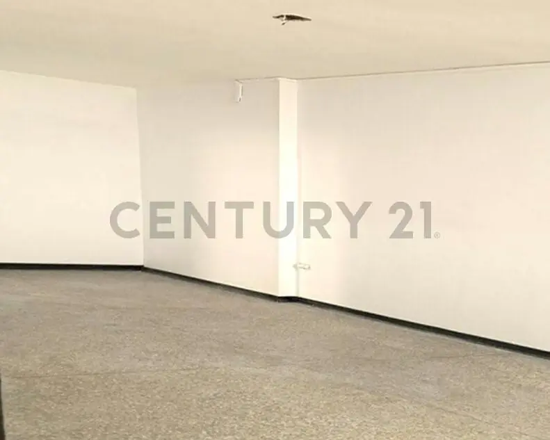EN VENTA OFICINA EN PLENA AV. FRANCISCO DE MIRANDA, GALERIAS MIRANDA, CHACAO - 4