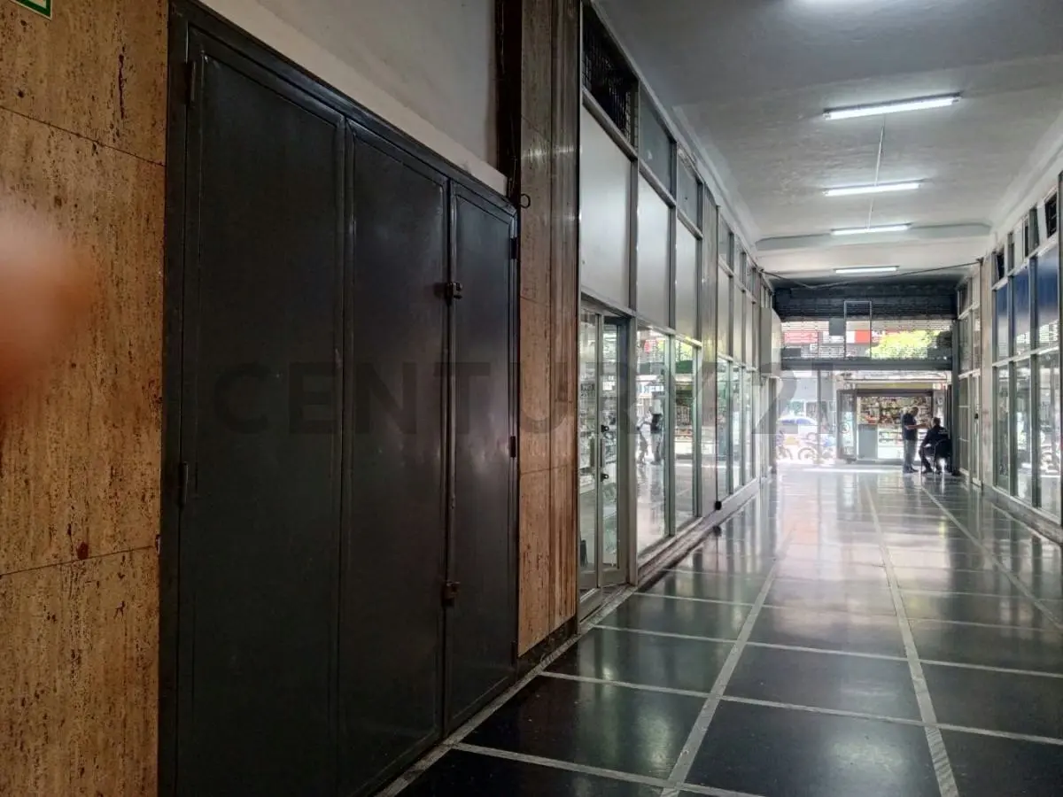EN VENTA OFICINA EN PLENA AV. FRANCISCO DE MIRANDA, GALERIAS MIRANDA, CHACAO - 6