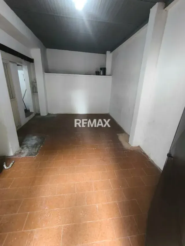 El Cafetal ALQUILO Anexo a casa como depósito 63m2 un baño