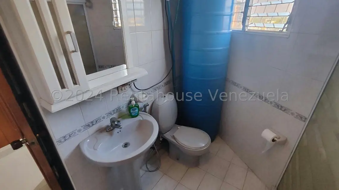Apartamento (1 Nivel) en Venta en Centro, Aragua - 23