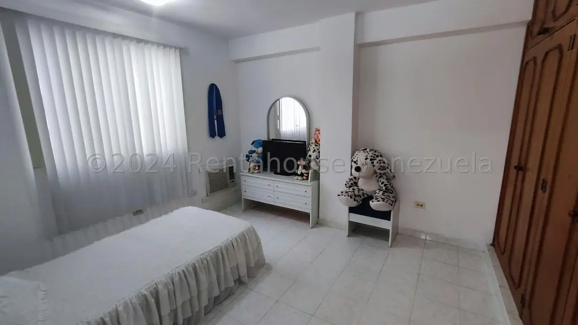 Apartamento (1 Nivel) en Venta en Centro, Aragua - 24