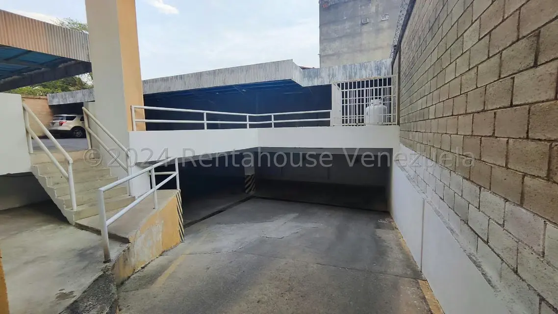 Apartamento (1 Nivel) en Venta en Centro, Aragua - 37