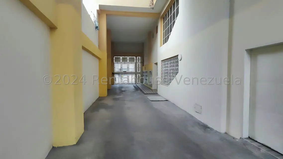 Apartamento (1 Nivel) en Venta en Centro, Aragua - 38