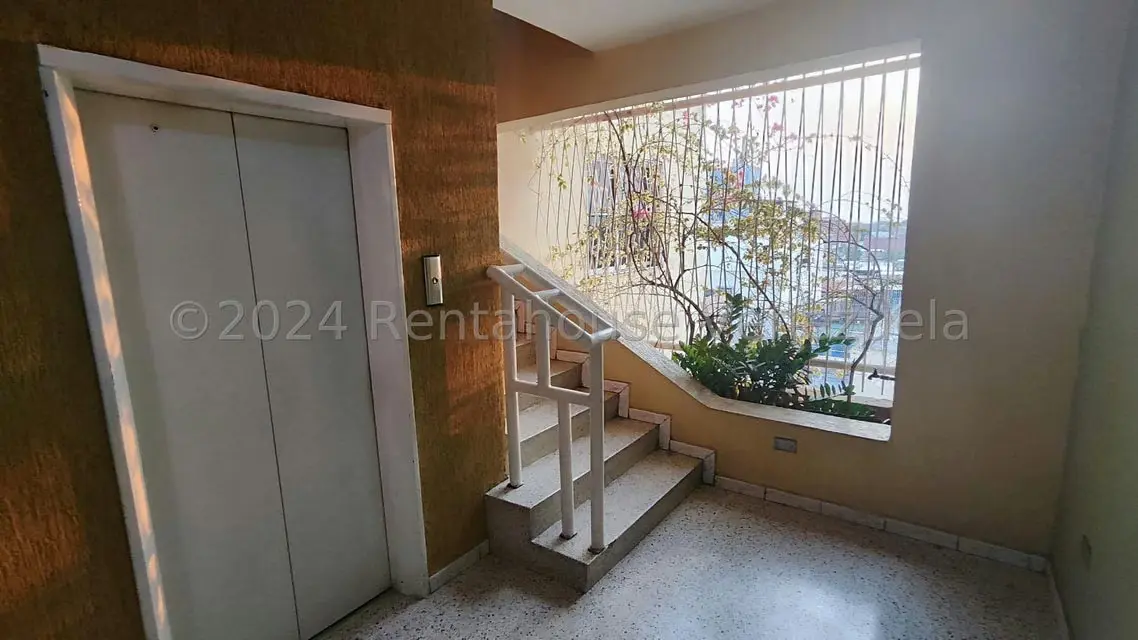 Apartamento (1 Nivel) en Venta en Centro, Aragua - 42