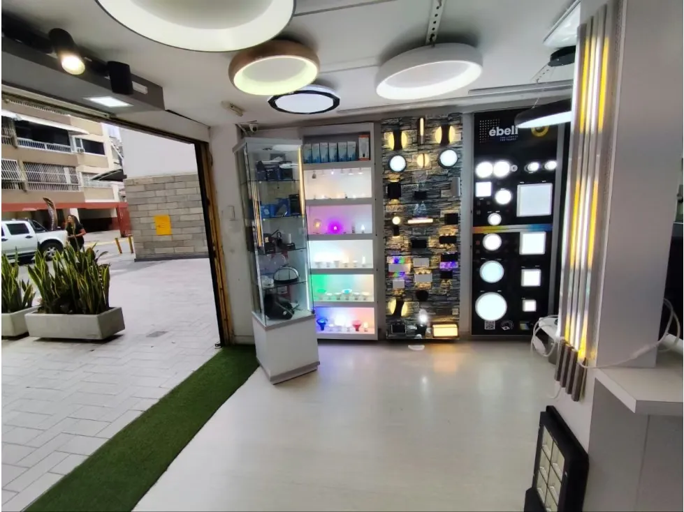 EN VENTA FONDO DE COMERCIO EN CALLE SUCRE CHACAO - 5