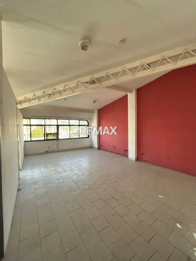 ALQUILER DE LOCAL COMERCIAL - 2