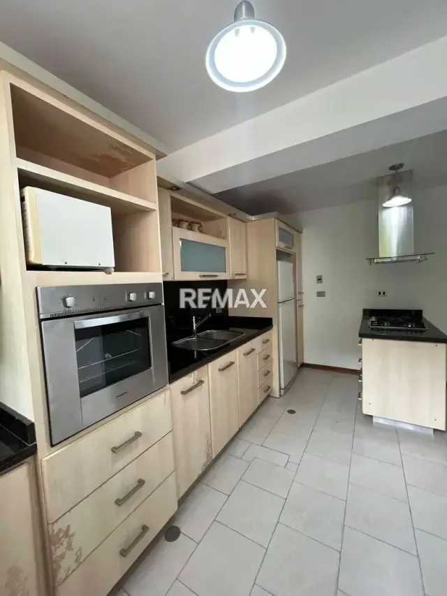 En venta Apartamento ubicado en Recidencias Bosque plaza, el bosque - 4