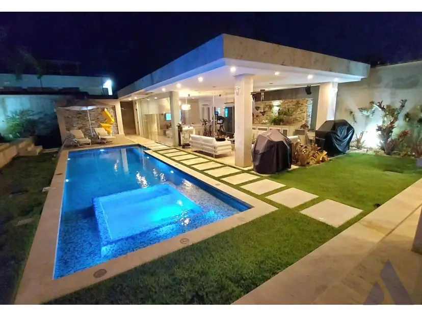 Vendo casa actualizada 660m2 Guataparo Country Valencia