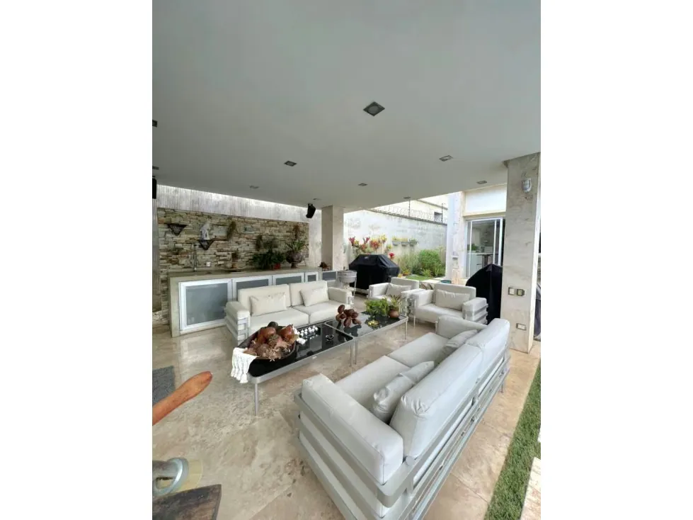 Vendo casa actualizada 660m2 Guataparo Country Valencia - 10