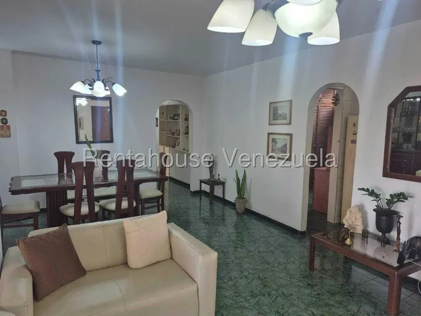 Apartamento (1 Nivel) en Venta en San Bernardino, Distrito Metropolitano - 11