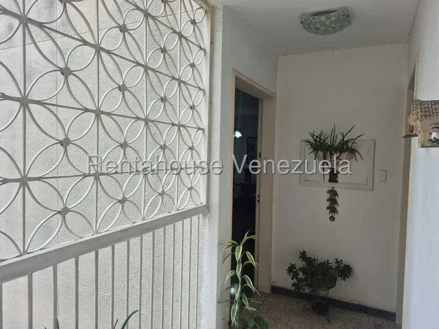 Apartamento (1 Nivel) en Venta en San Bernardino, Distrito Metropolitano - 15