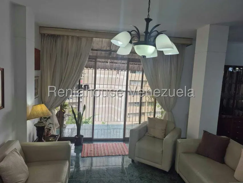 Apartamento (1 Nivel) en Venta en San Bernardino, Distrito Metropolitano - 3