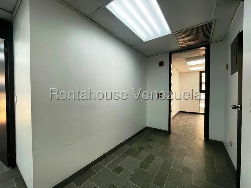 Oficina en Venta en Los Samanes, Distrito Metropolitano - 15