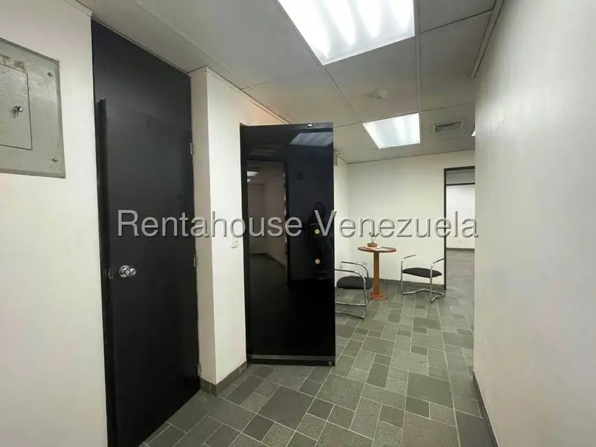 Oficina en Venta en Los Samanes, Distrito Metropolitano - 21