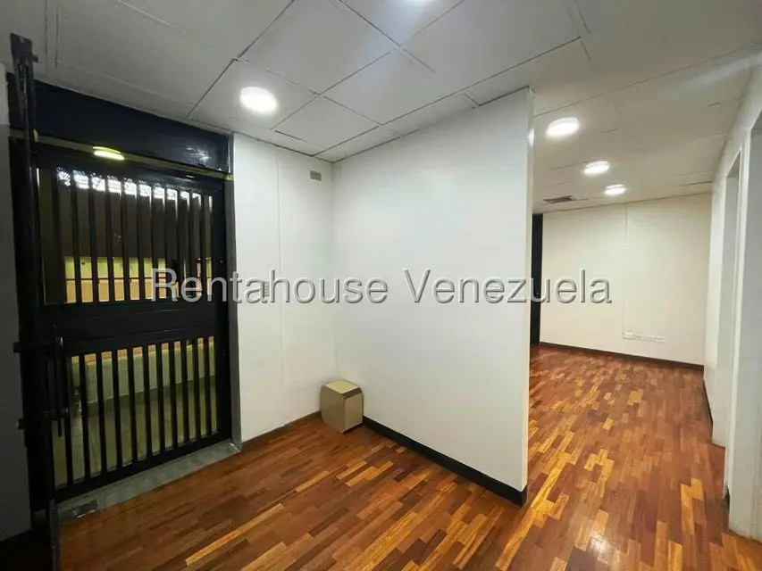 Oficina en Venta en Los Samanes, Distrito Metropolitano - 24
