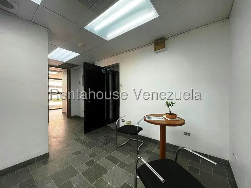 Oficina en Venta en Los Samanes, Distrito Metropolitano - 3