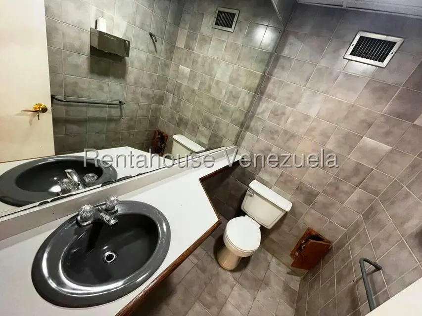 Oficina en Venta en Los Samanes, Distrito Metropolitano - 36
