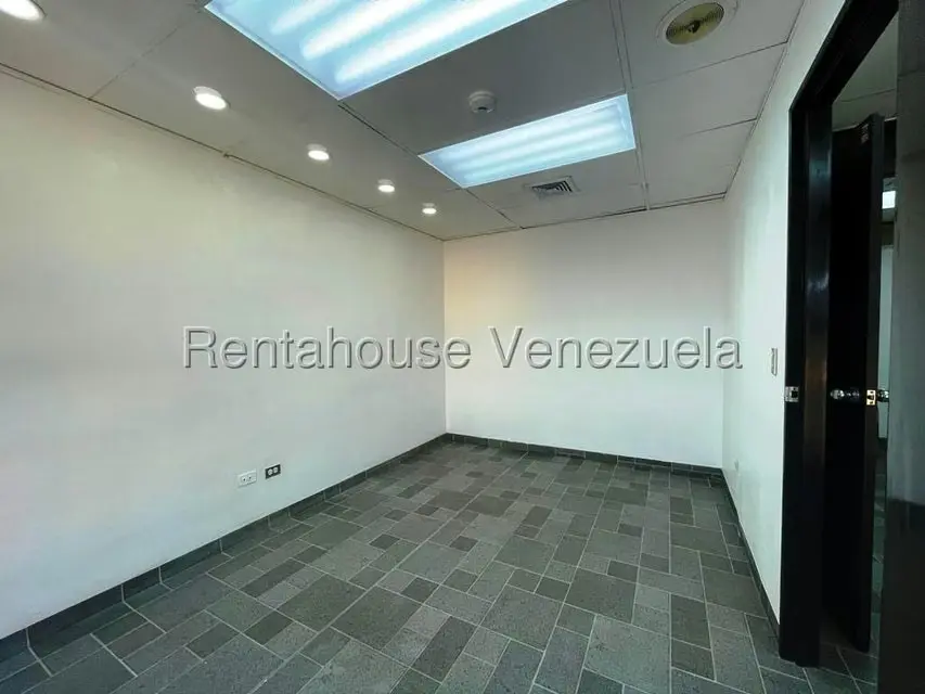 Oficina en Venta en Los Samanes, Distrito Metropolitano - 7