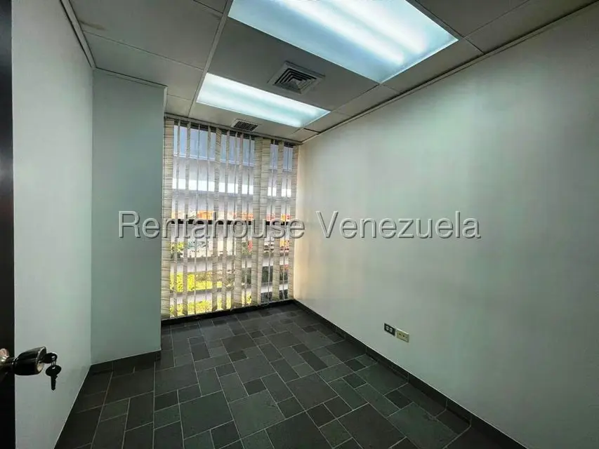 Oficina en Venta en Los Samanes, Distrito Metropolitano - 10