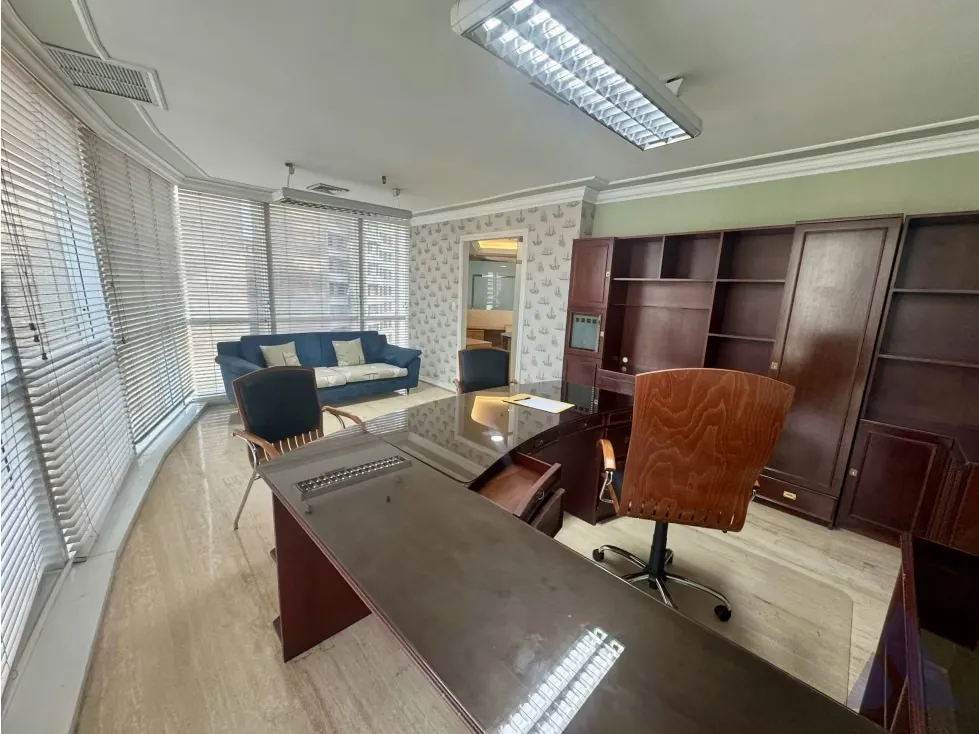 Se alquila oficina 64m2 El Rosal 9234 - 8