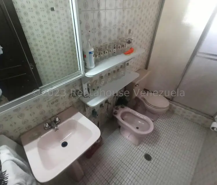 Casa (1 Nivel) en Venta en Los Chorros, Distrito Metropolitano - 24
