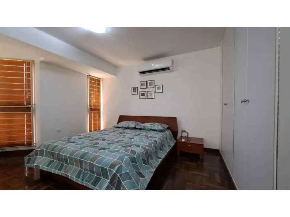 Alquilo apartamento 125m2 Los Palos Grande 0098 - 18