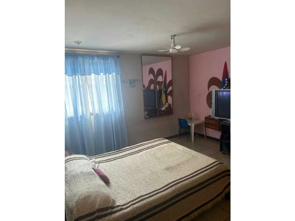Vendo casa duplex para remodelar 300m2 El Marqués 6529 - 6