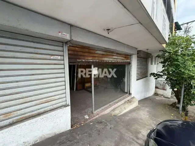 Local Comercial en Alquiler – Centro, 7ma Av.