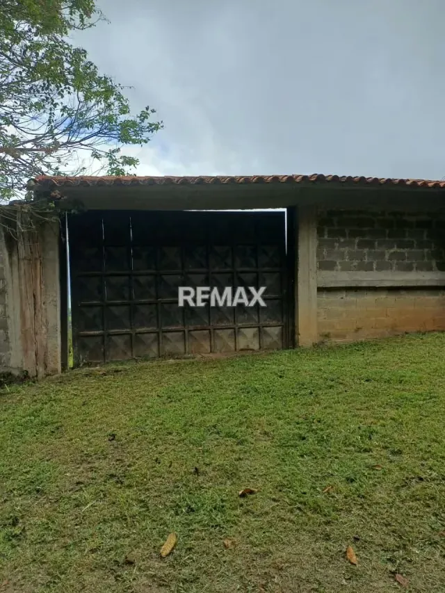 EN VENTA TERRENO EN LA URBANIZACION KARIMAO - 3