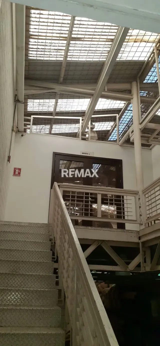 VENTA GALPONES Y EDIFICIO ADMINISTRATIVO UBICADOS EN LA CANDELARIA VALENCIA - 3