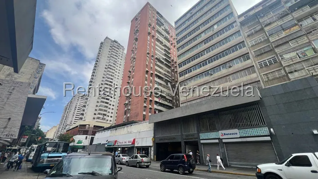 Oficina en Alquiler en Parroquia La Candelaria, Distrito Metropolitano - 13