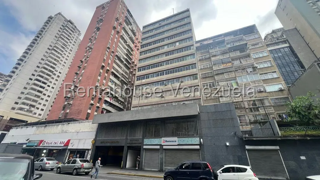 Oficina en Alquiler en Parroquia La Candelaria, Distrito Metropolitano - 2