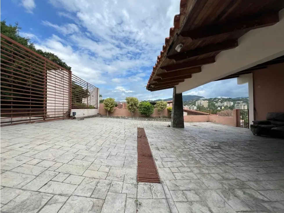 Se vende casa 842,83m² 4h+s/4.5b+s/4p Prados del Este - 12