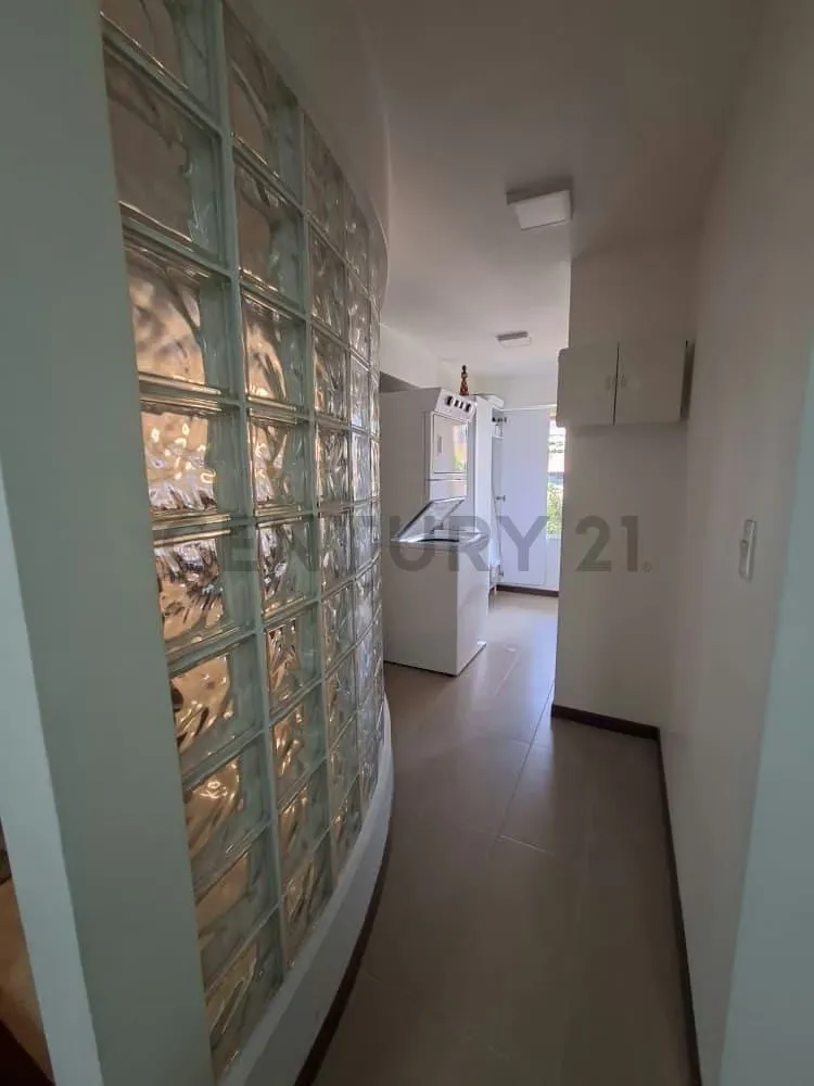 VENTA PH DUPLEX EN EDIF DE MUY POCOS PISOS TERRAZA CON VISTA AL AVILA - 11