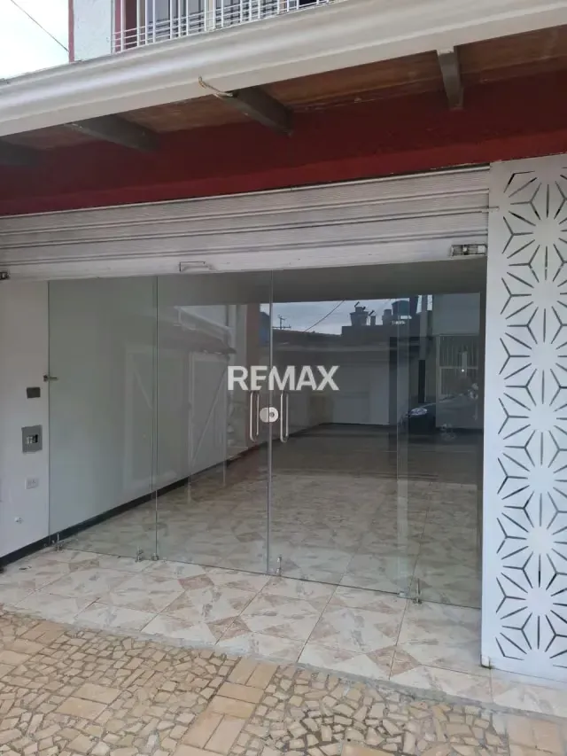 LOCAL COMERCIAL EN ALQUILER EN BARRIO OBRERO - 3