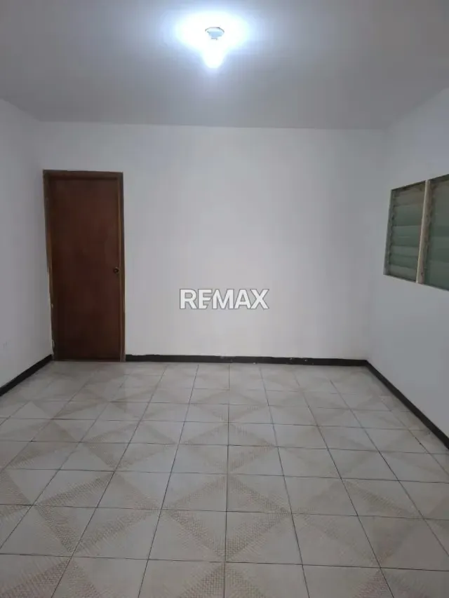 LOCAL COMERCIAL EN ALQUILER EN BARRIO OBRERO - 6