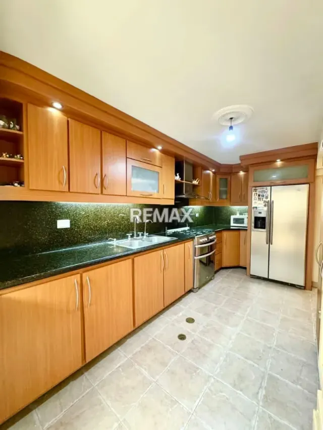 EN VENTA Casa de 3 niveles ubicada en la Urbanización Terrazas de la Castellana San Cristóbal estado Tachira - 8
