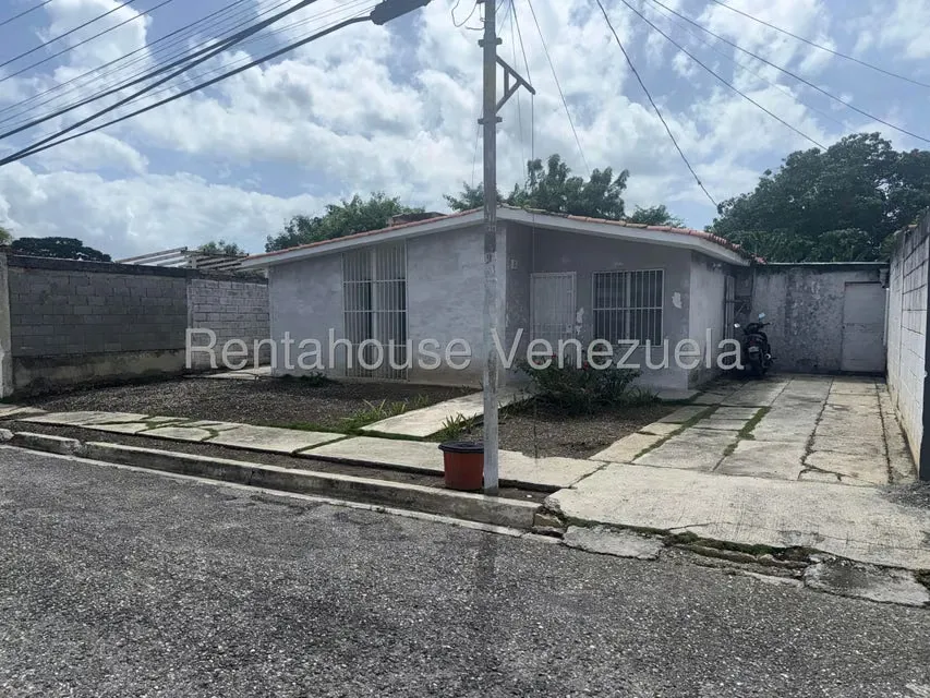 Casa (1 Nivel) en Venta en Chucho Briceno, Lara - 2