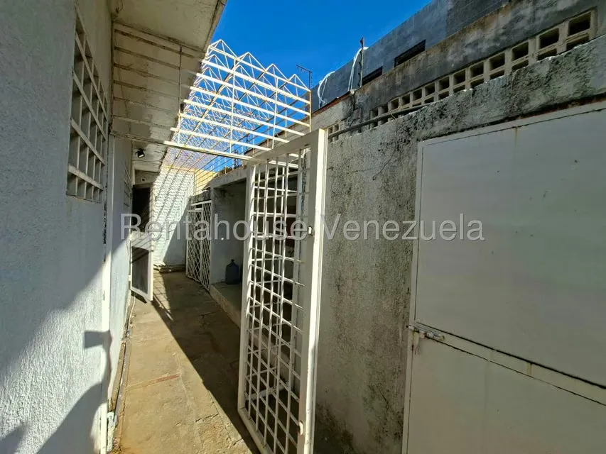 Casa (1 Nivel) en Venta en Monte Bello, Zulia - 37