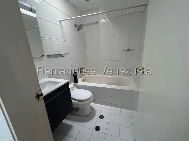Apartamento (Duplex) en Venta en La Tahona, Distrito Metropolitano - 17