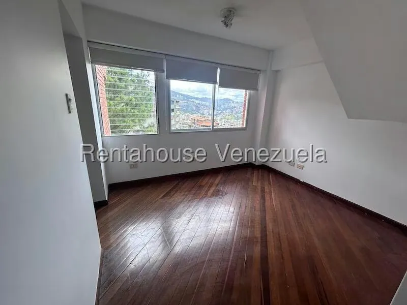 Apartamento (Duplex) en Venta en La Tahona, Distrito Metropolitano - 5