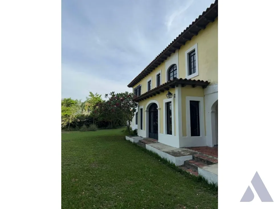 Vendo casa para remodelar 450m2 Colinas de Tamanaco 4455 - 2